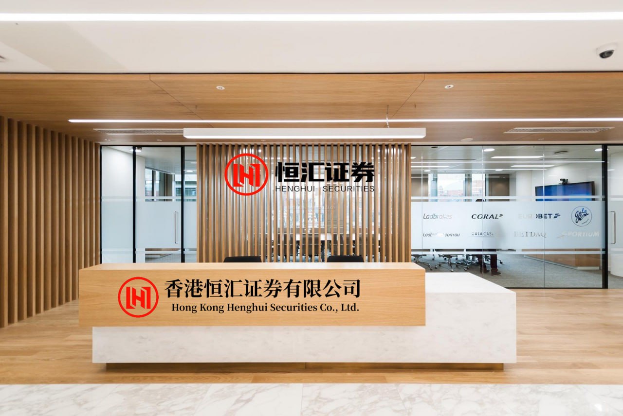 西安高新配资 把“可想你”唱成最硬核的柔情——榆林男声合唱团“清爽榆林·声生不息”音乐会在榆林保利大剧院深情落幕